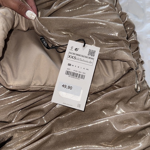 New - Picture 2 of 4